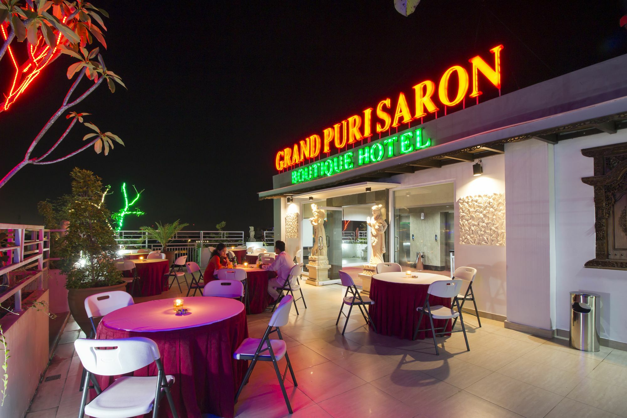 Готель Grand Puri Saron Джок'якарта Екстер'єр фото